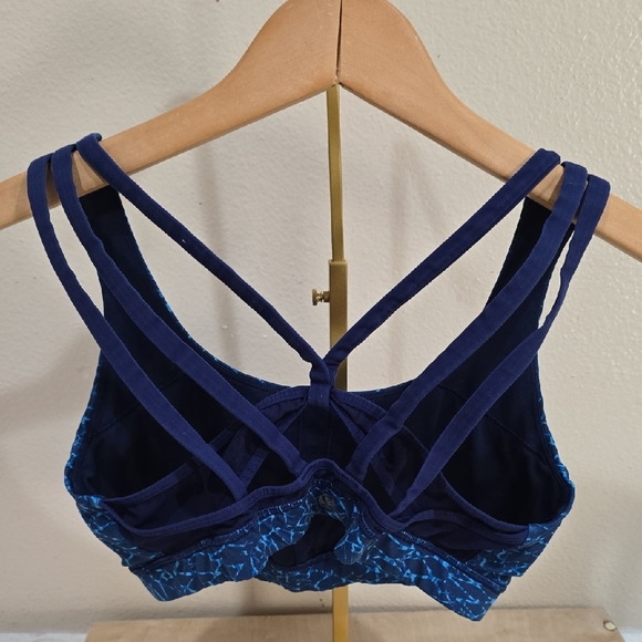 💙 Lululemon Athletica Blue Patterned Sports Bra - Picture 5 of 8